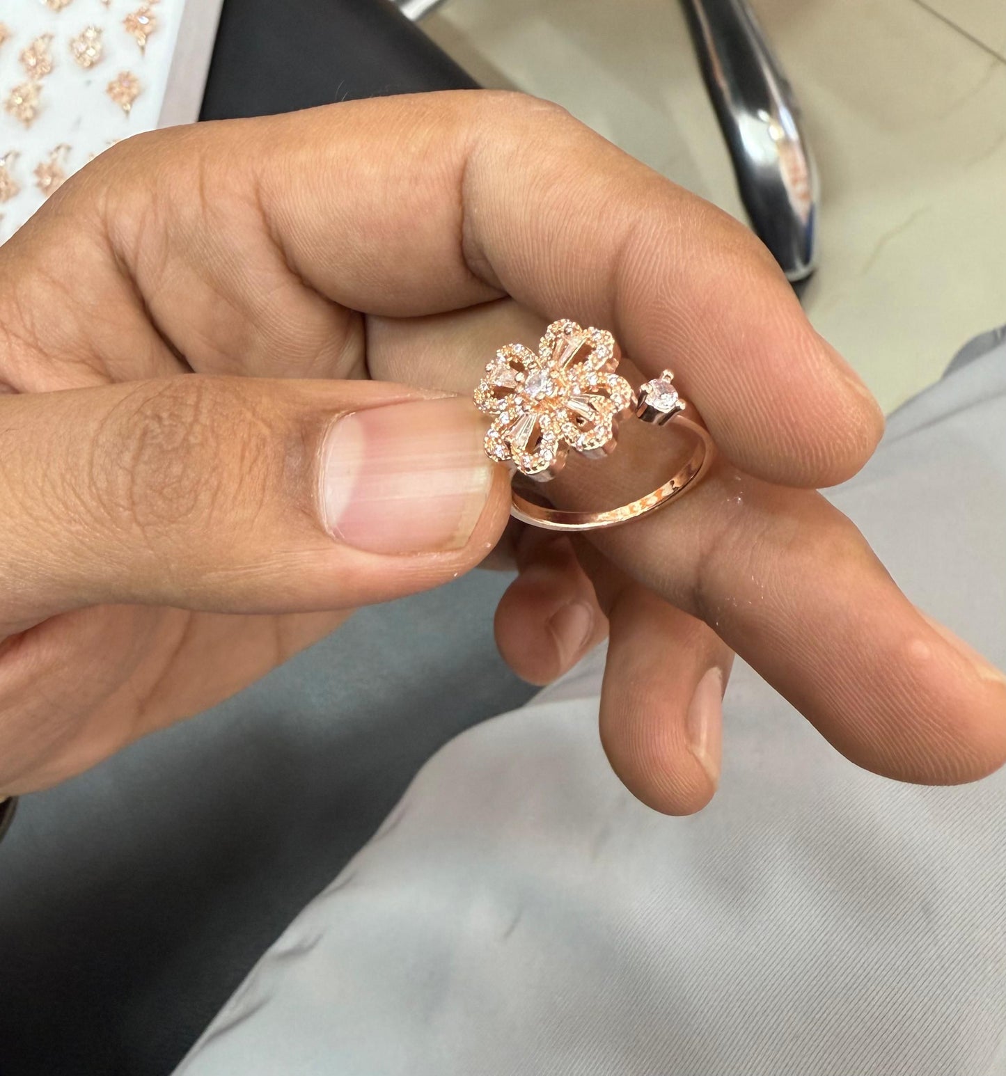 Fortune Flow Clover Spinner Ring